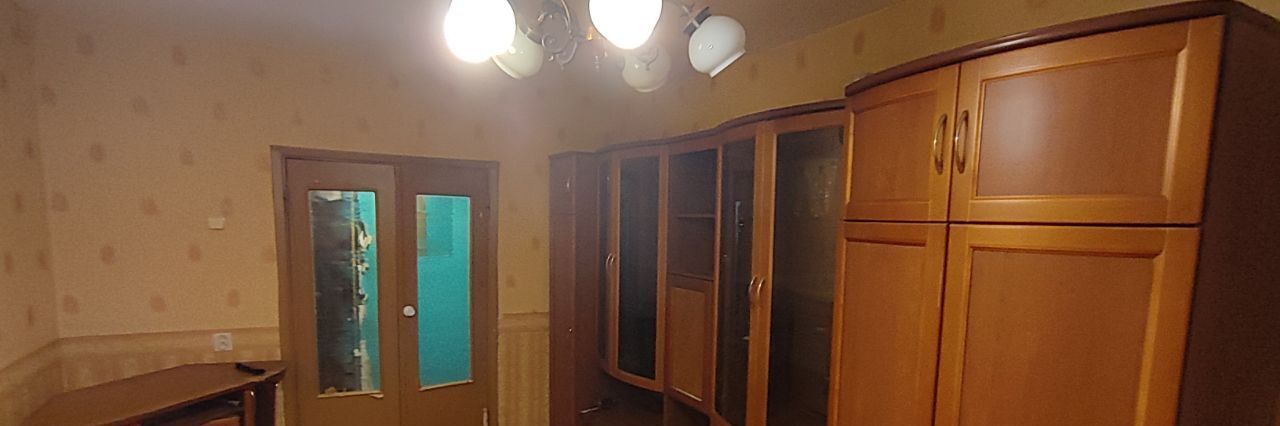 квартира г Волгоград р-н Тракторозаводский ул им. Менжинского 26 фото 1