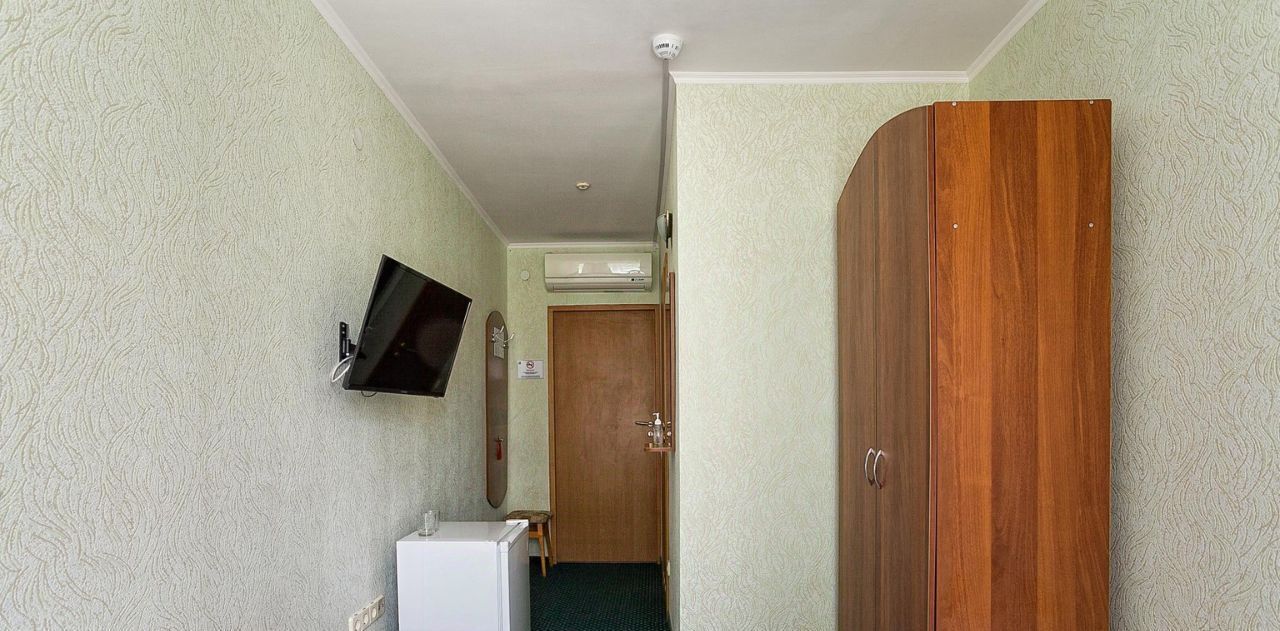 комната г Ялта пгт Гурзуф ул Афанасия Никитина 15 фото 2