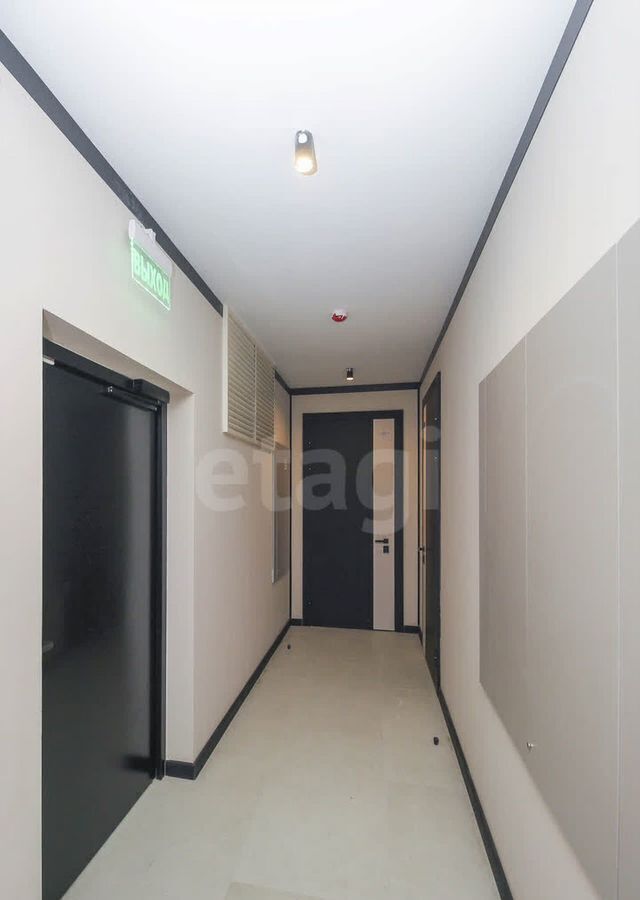 квартира г Омск р-н Кировский ул. Б. Г. Шаронова, 9 фото 14