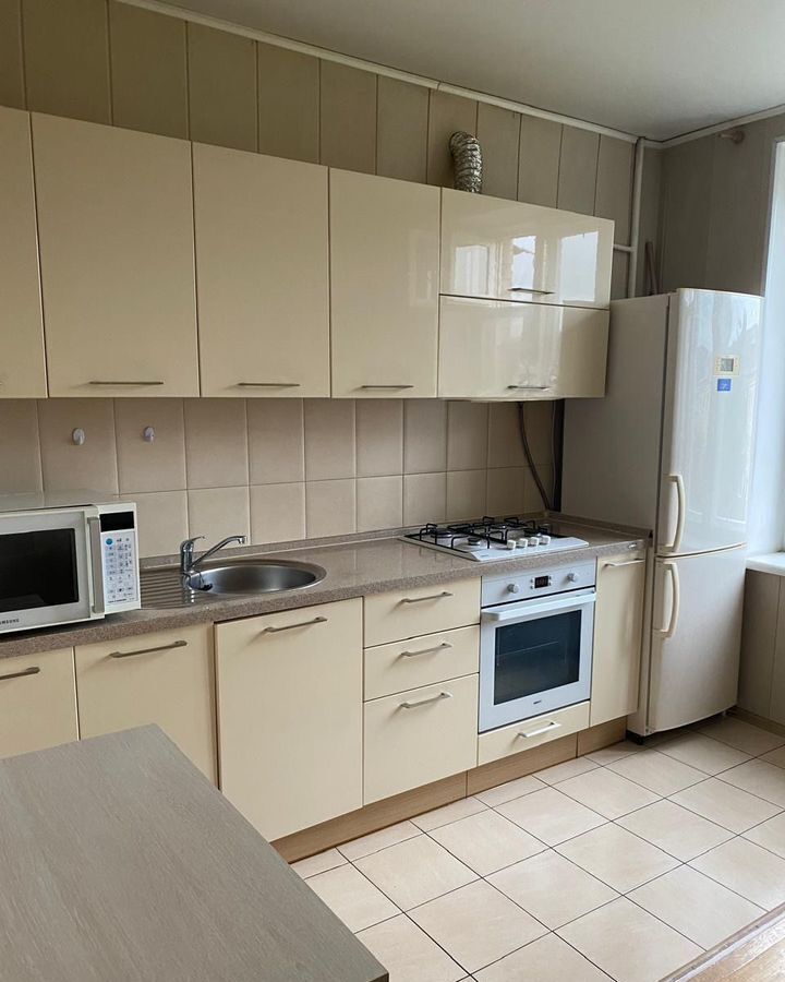 квартира г Челябинск р-н Советский пр-кт Ленина 33 фото 1