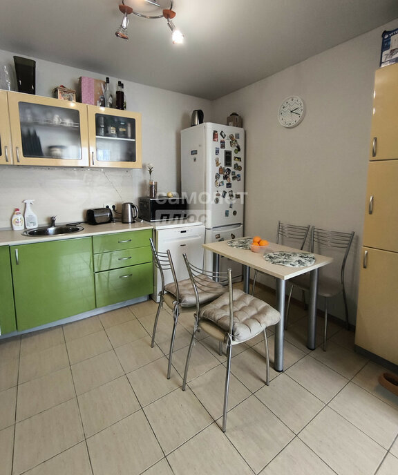квартира г Омск ул Ватутина 33 фото 2