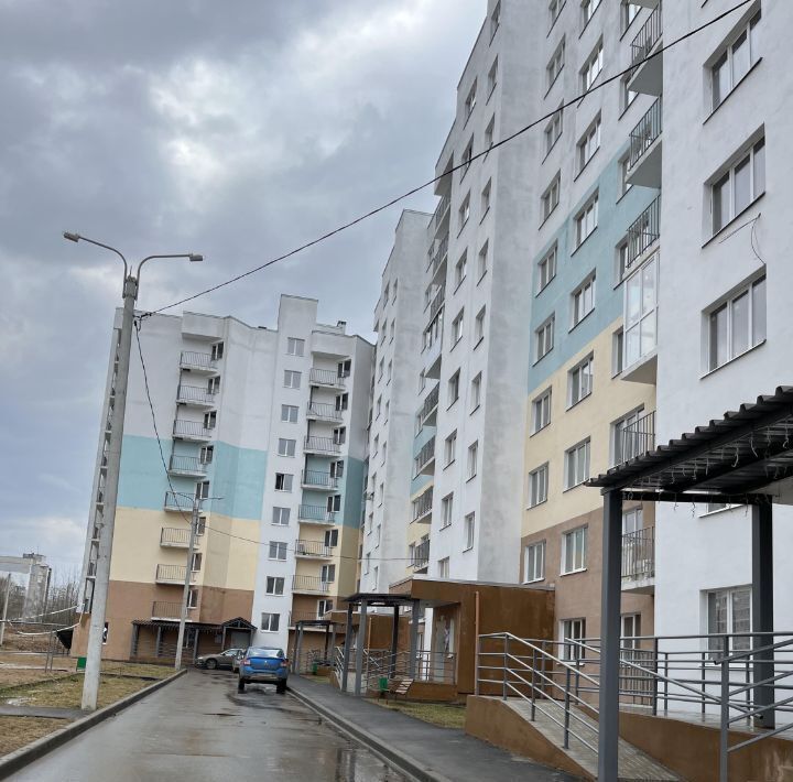 квартира г Ярославль р-н Дзержинский ул Брагинская 18к/2 фото 1
