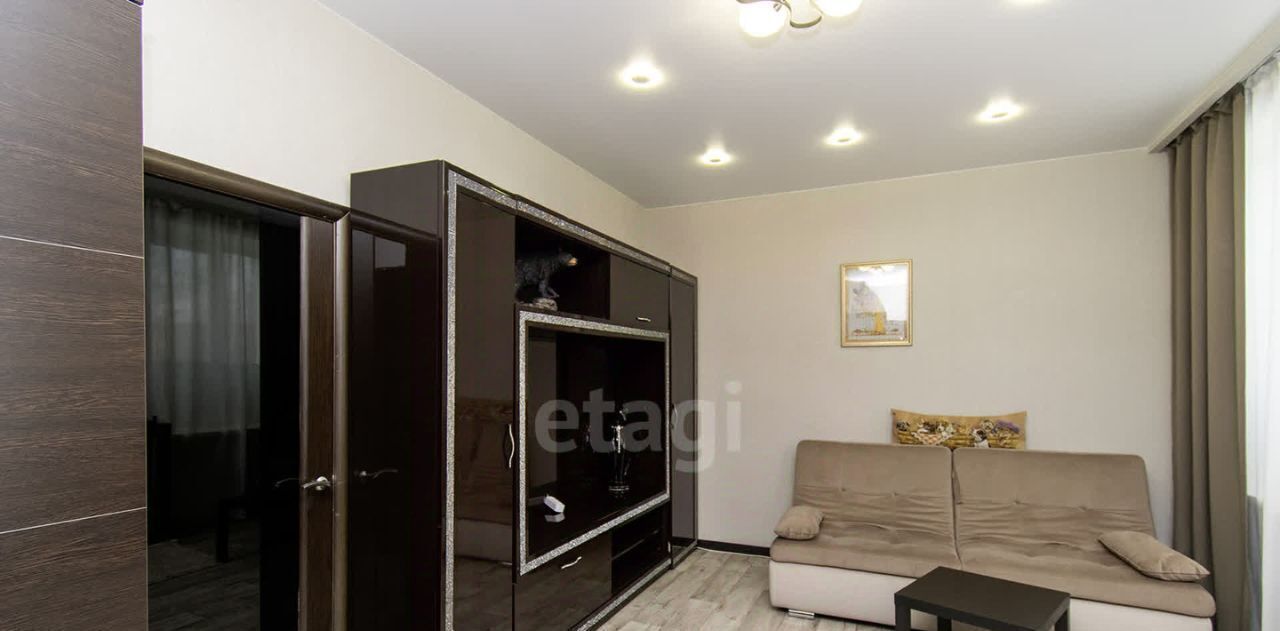 квартира г Ангарск кв-л 107 14 фото 1