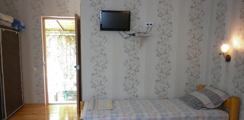 дом г Феодосия пгт Орджоникидзе ул Садовая 38 фото 2