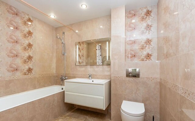 р-н Калининский ул Кремлевская 110к/2 фото