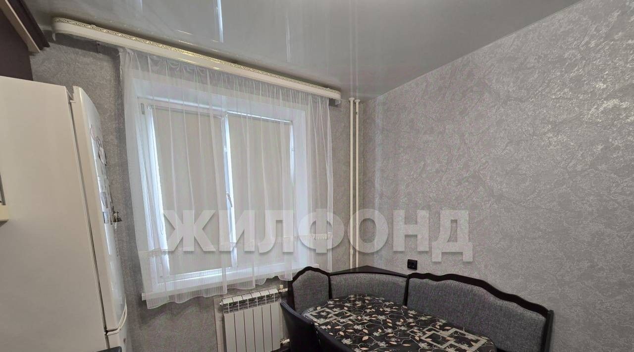 квартира г Барнаул р-н Железнодорожный ул Юрина 114а фото 2