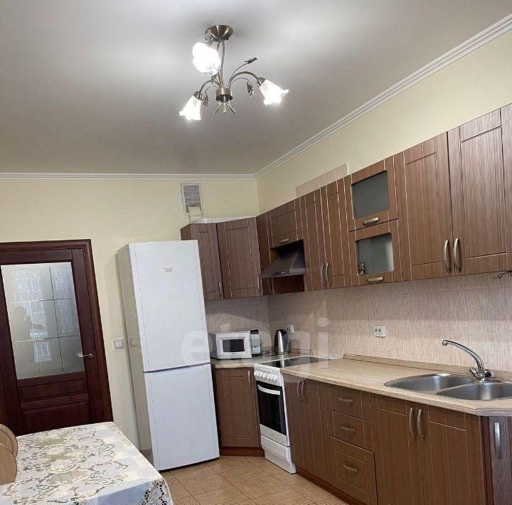 квартира г Ростов-на-Дону р-н Пролетарский ул Закруткина 61 фото 4