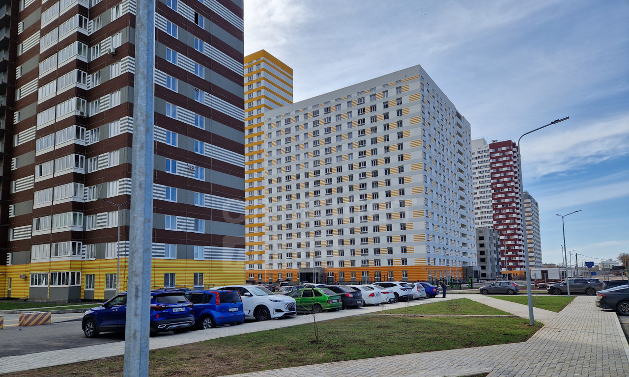 квартира г Оренбург ул Юркина 4/1 фото 1