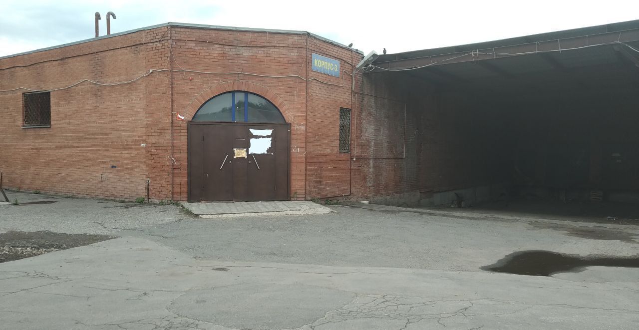 торговое помещение г Тольятти р-н Автозаводский ул Воскресенская 13 фото 1