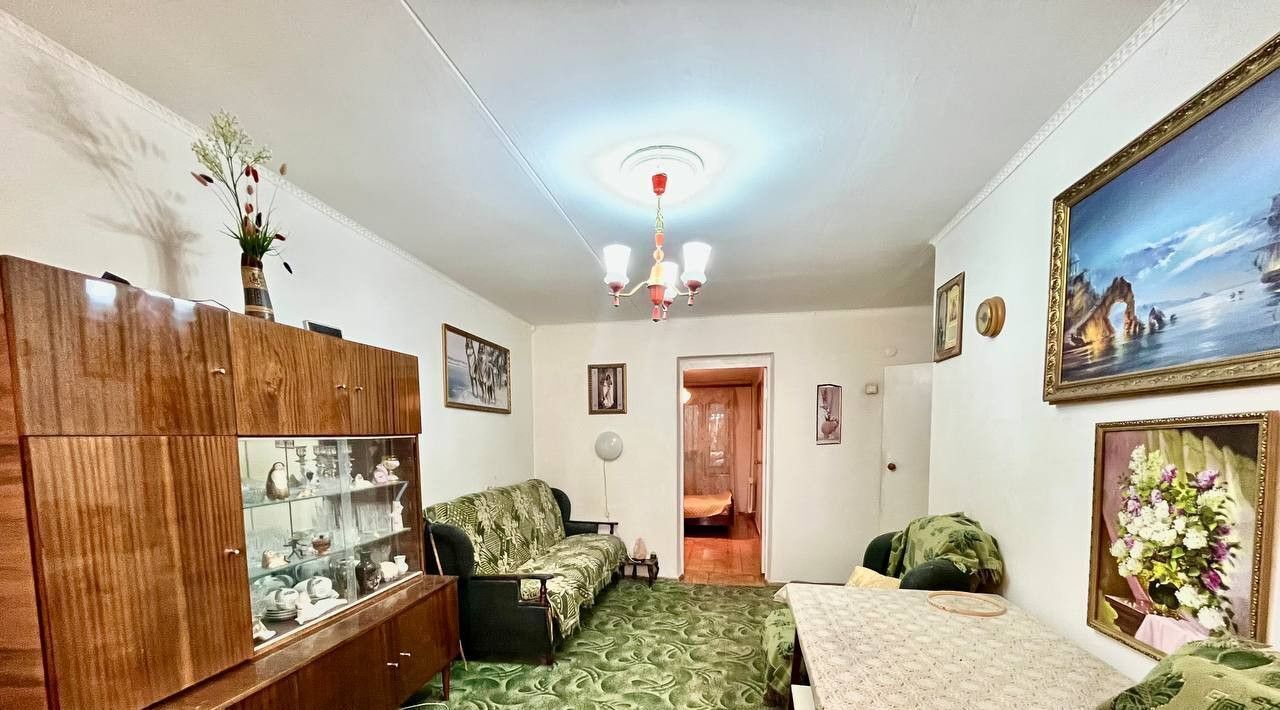 квартира г Волгоград р-н Кировский ул 64-й Армии 73 фото 1