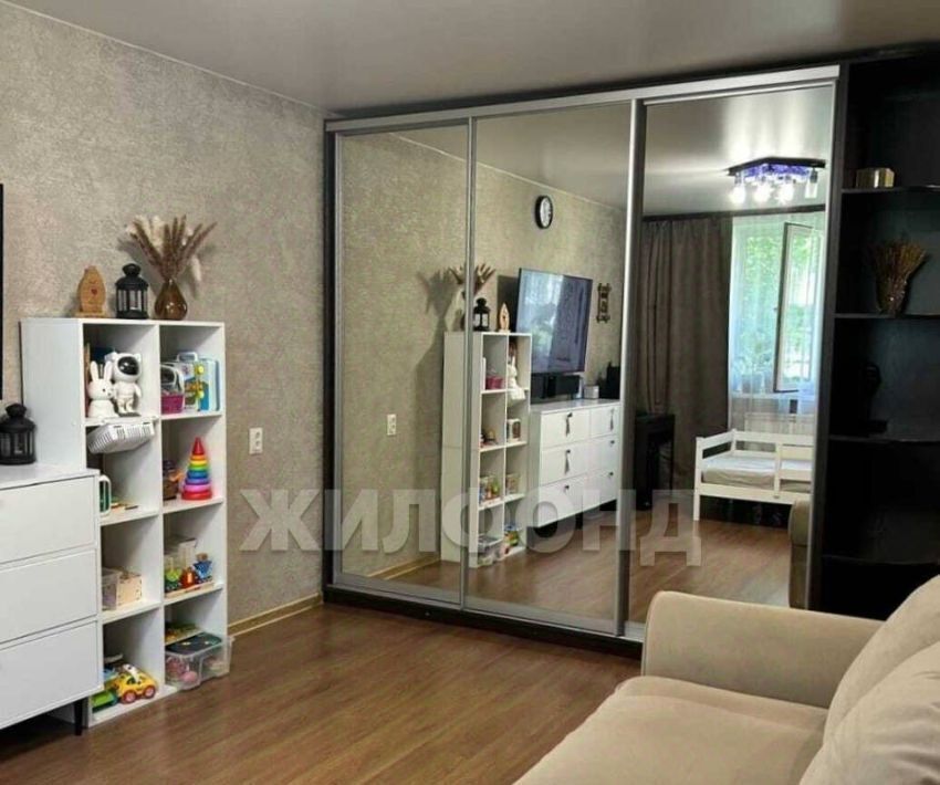 квартира г Новосибирск ул Широкая 121 Площадь Маркса фото 1
