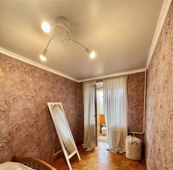 квартира г Тольятти р-н Автозаводский ул Свердлова 41 фото 1