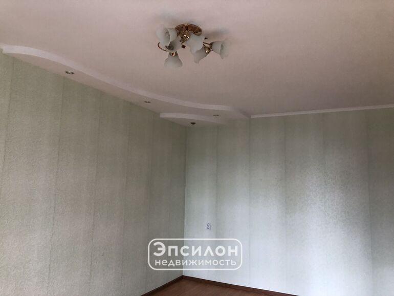 квартира г Курск р-н Центральный ул Косухина 39 фото 2
