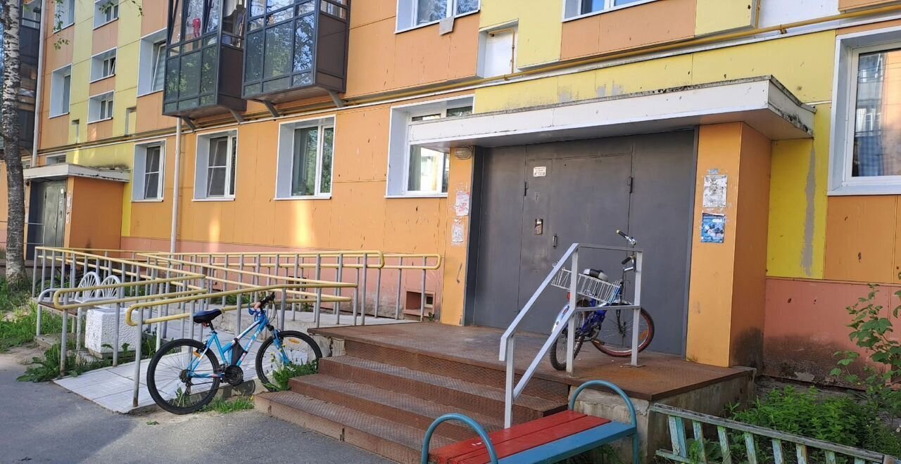 квартира г Мирный ул Ломоносова 4 фото 1