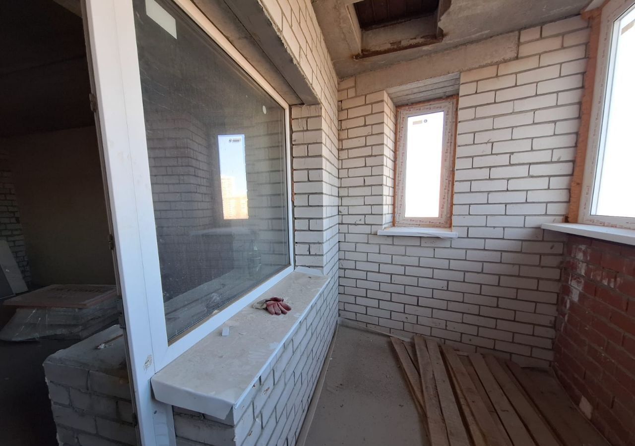 квартира г Волгоград р-н Дзержинский пр-кт Маршала Жукова 98б фото 10