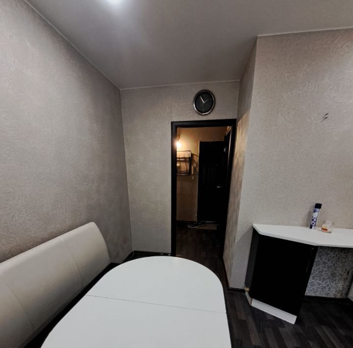 квартира г Омск р-н Кировский ул Конева 32/2 фото 9