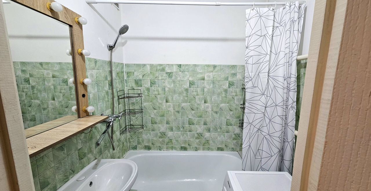 квартира г Новокузнецк р-н Новоильинский ул Чернышова 20а фото 6