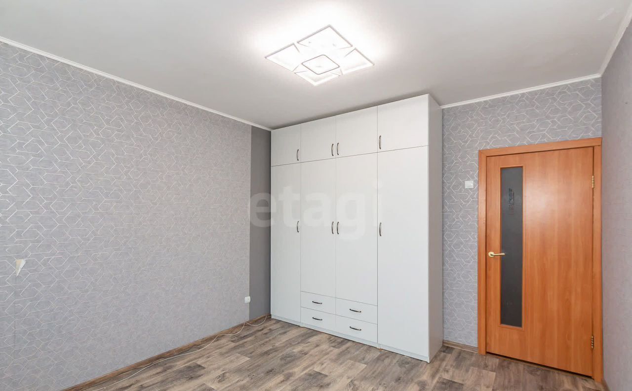 квартира г Омск р-н Кировский ул Дианова 22 фото 11