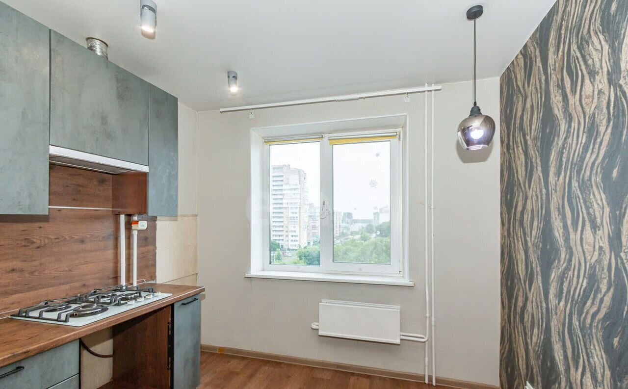 квартира г Омск р-н Кировский ул Дианова 22 фото 14