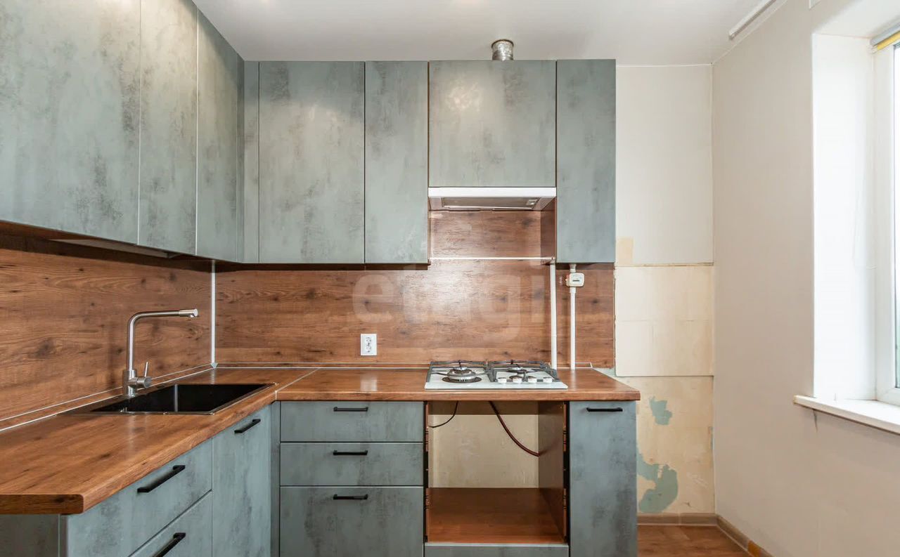 квартира г Омск р-н Кировский ул Дианова 22 фото 17