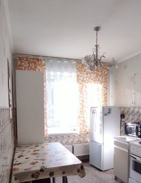 квартира г Тольятти р-н Комсомольский ул Матросова 11 фото 2
