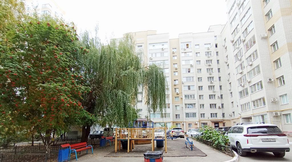 квартира г Саратов р-н Фрунзенский ул Шелковичная 64/66 фото 20