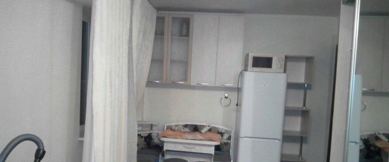 комната г Омск р-н Центральный ул Декабристов 108 фото 5