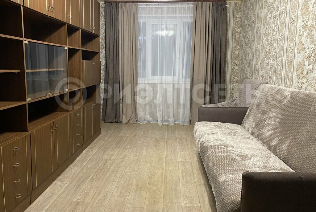 квартира г Мурманск ул Академика Книповича 61к/2 фото 2