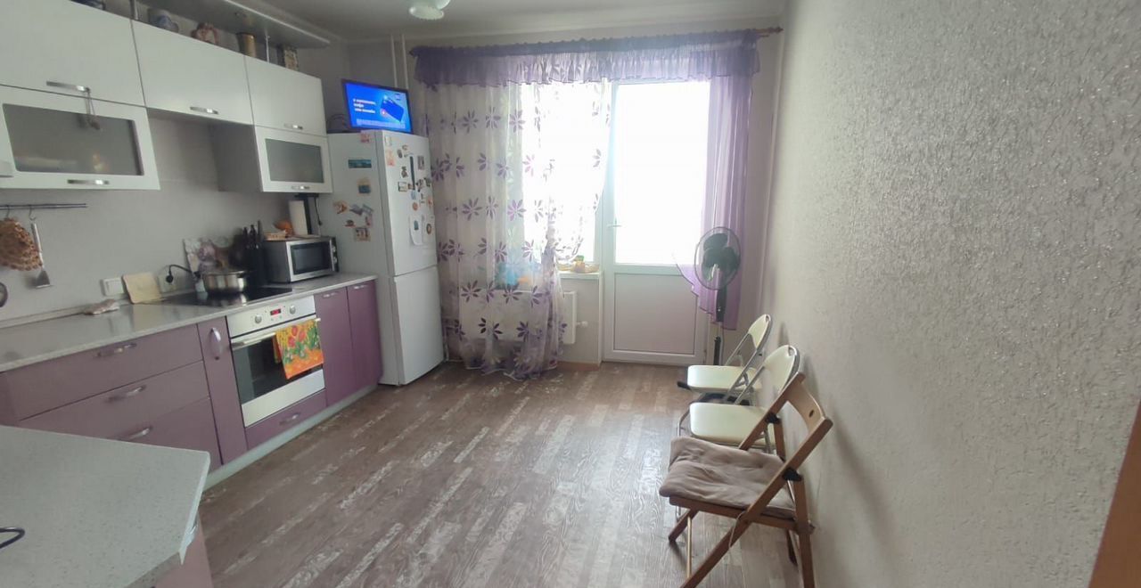 квартира г Екатеринбург Академический ул Краснолесья 107 фото 2