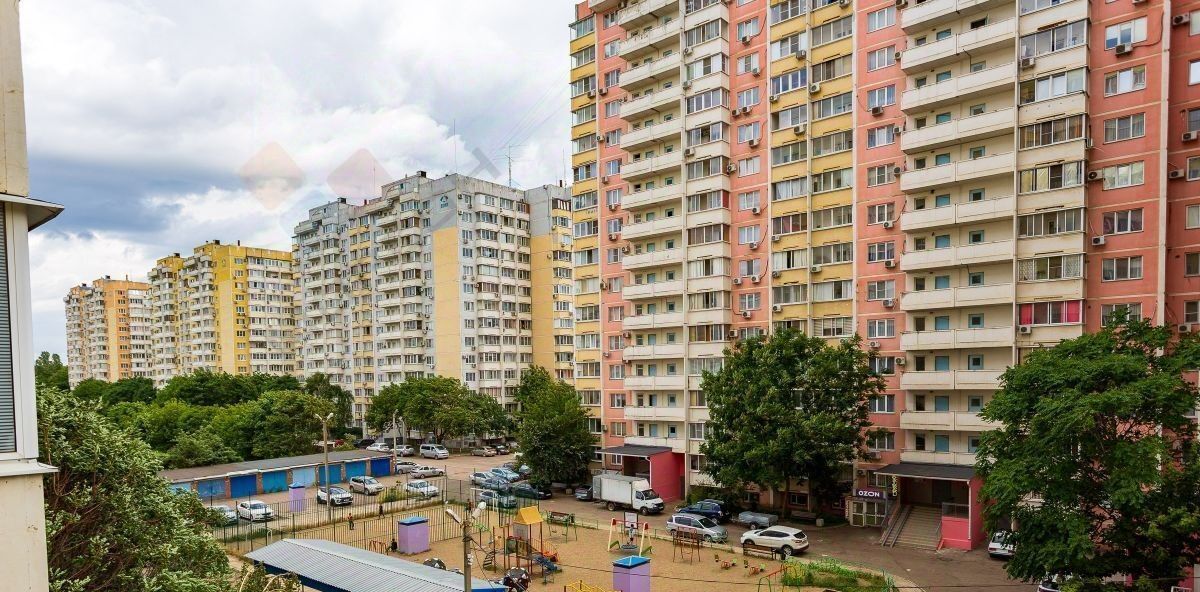 квартира г Краснодар р-н Прикубанский ул им. 40-летия Победы 33/10 фото 17