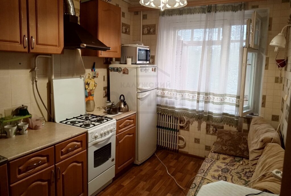 квартира г Калуга ул Труда 32 фото 12