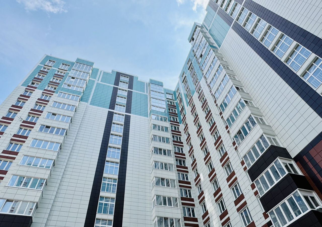 квартира г Смоленск р-н Промышленный ул Александра Степанова 12 фото 2