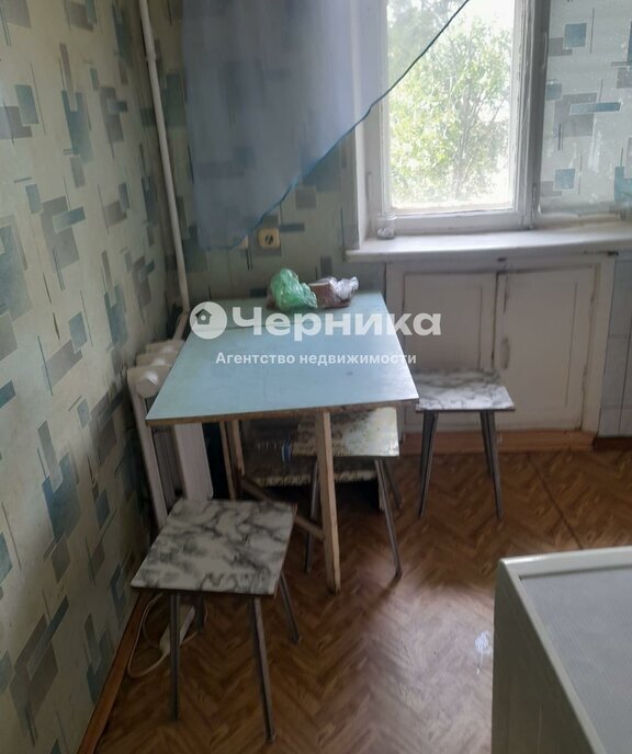 квартира г Каменск-Шахтинский ул Гагарина 3 фото 9