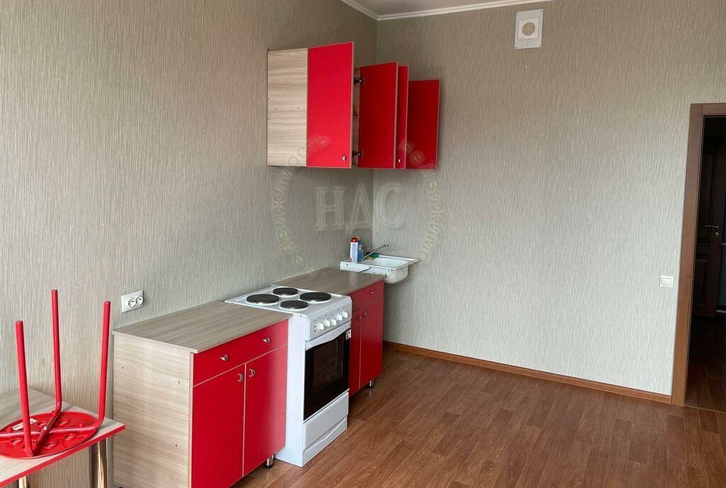 квартира г Курск р-н Центральный пр-кт Анатолия Дериглазова 121 микрорайон «Северный» фото 3