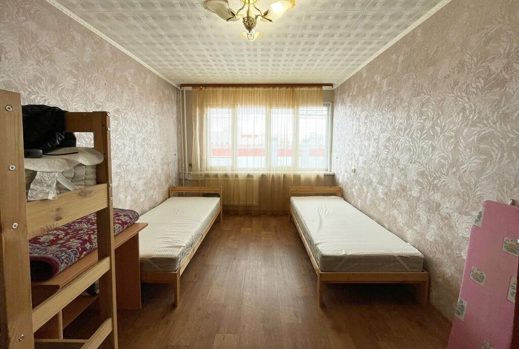 квартира г Новый Уренгой пр-кт Ленинградский 17а фото 1
