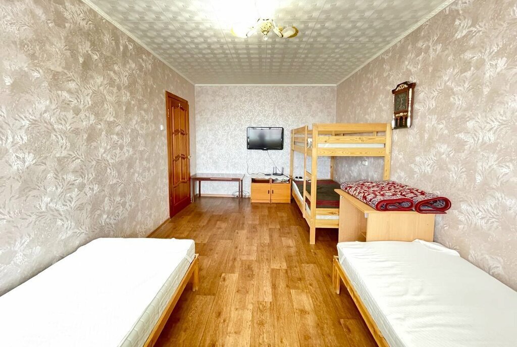 квартира г Новый Уренгой пр-кт Ленинградский 17а фото 4