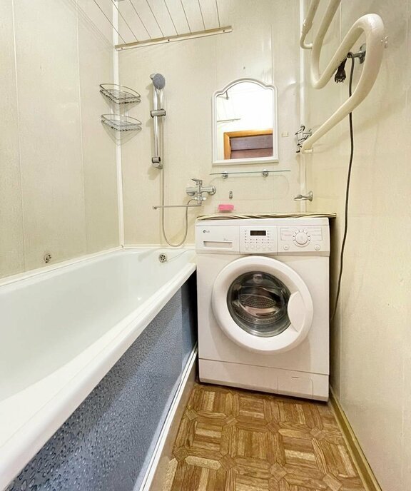 квартира г Новый Уренгой пр-кт Ленинградский 17а фото 6