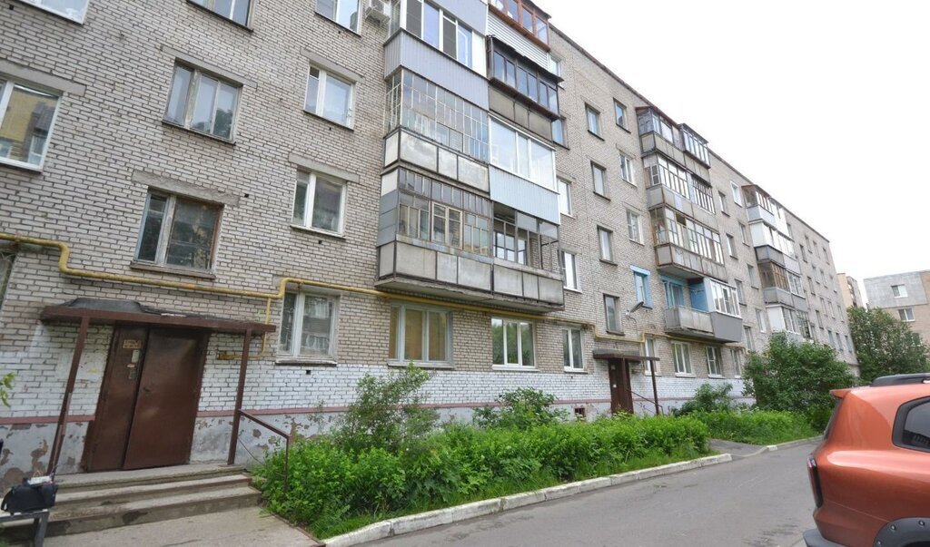 квартира г Череповец ул Красная 1а фото 1