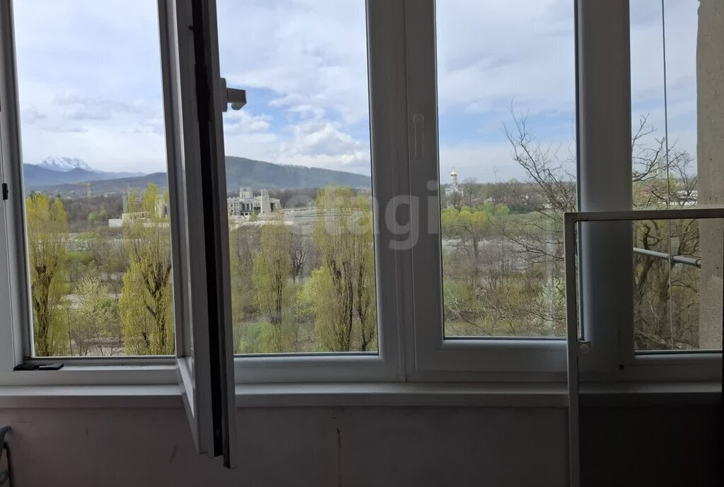 квартира г Владикавказ р-н Иристонский ул Васо Абаева 89 фото 16