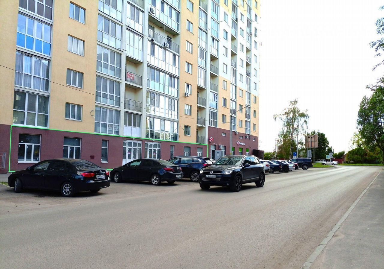 торговое помещение г Энгельс пр-кт Фридриха Энгельса 95б Энгельсский р-н, муниципальное образование фото 1
