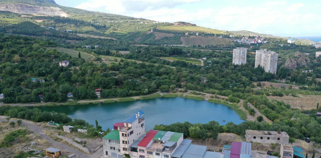 квартира г Алушта пгт Партенит ул Приозерная 15 фото 8