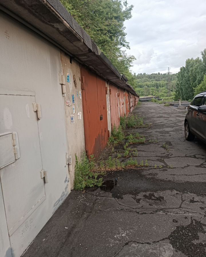 гараж г Новокузнецк р-н Заводской Кемеровская обл. — Кузбасс фото 7