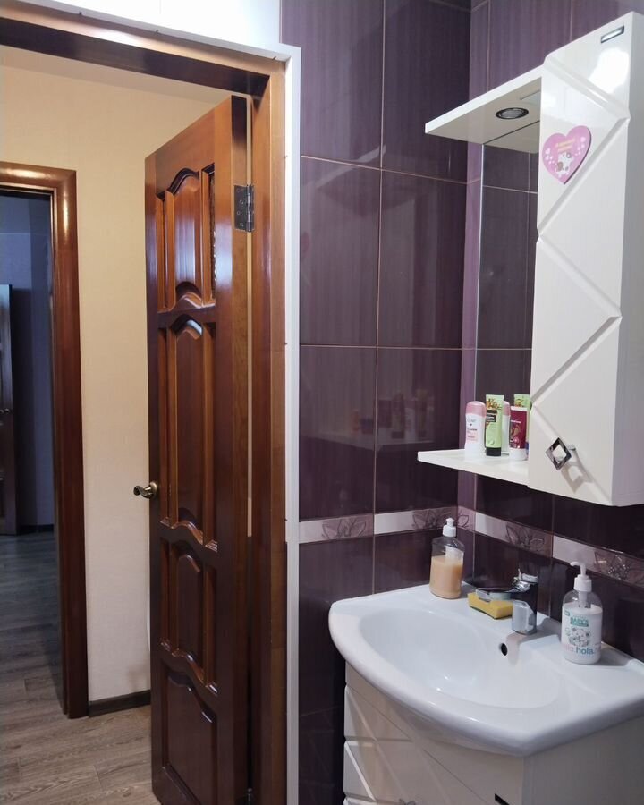 квартира г Тольятти р-н Автозаводский ул 40 лет Победы 5а фото 6