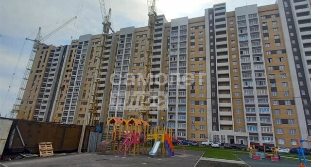 квартира р-н Октябрьский ул Сабуровская 1бк/1 мкр-н Радужный фото
