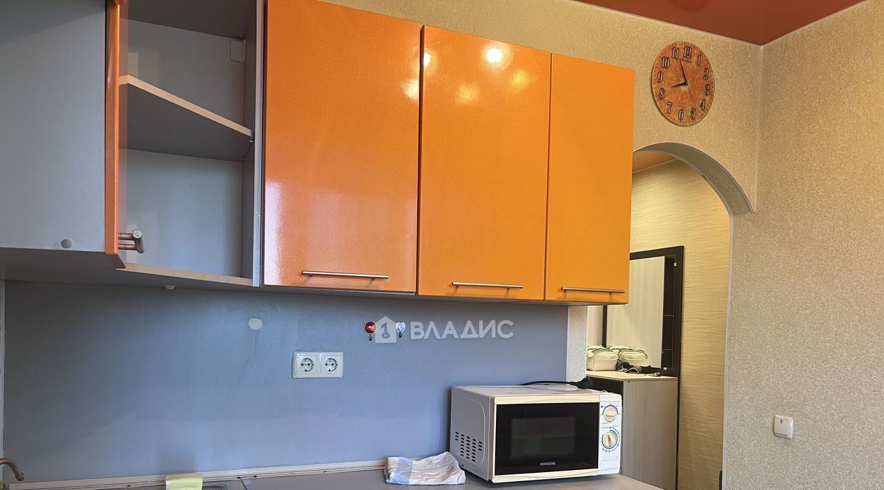 квартира г Волгоград р-н Тракторозаводский ул им. Батова 6 фото 7