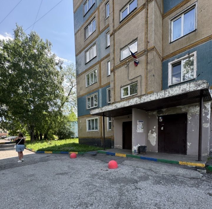 квартира г Новокузнецк р-н Куйбышевский ул Карла Маркса 3а фото 31