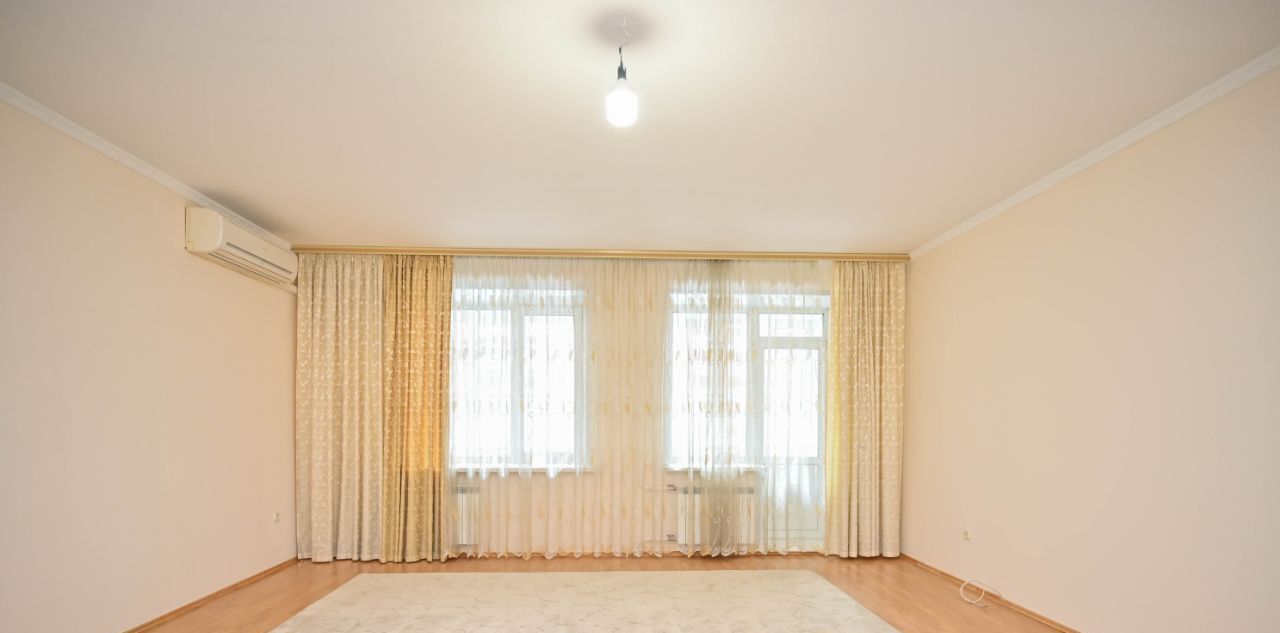 квартира г Красноярск р-н Октябрьский ул Курчатова 1а фото 1