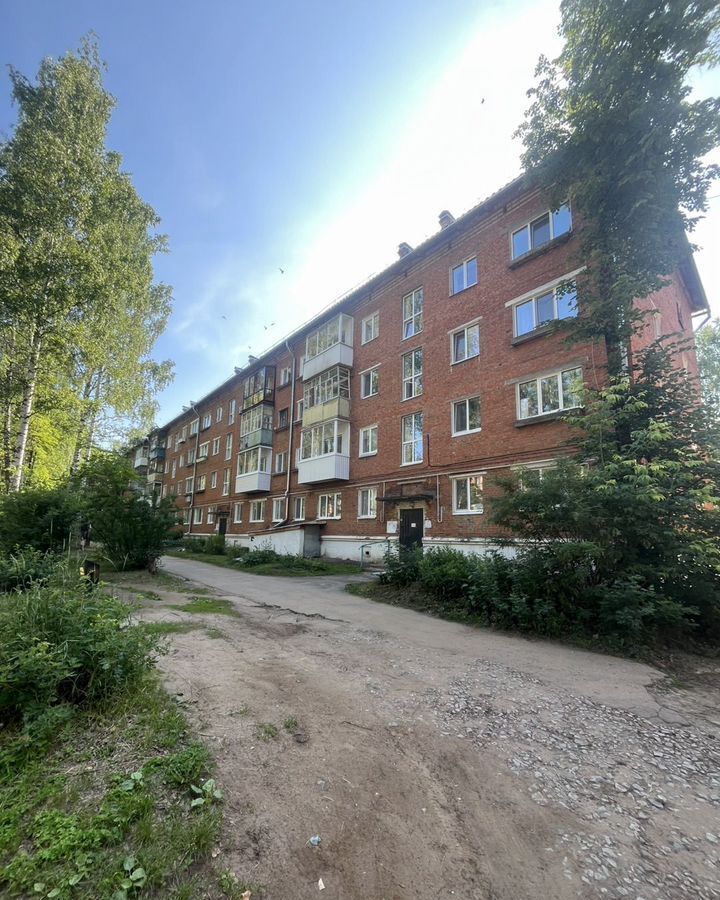 квартира г Воткинск ул 1 Мая 159 фото 1