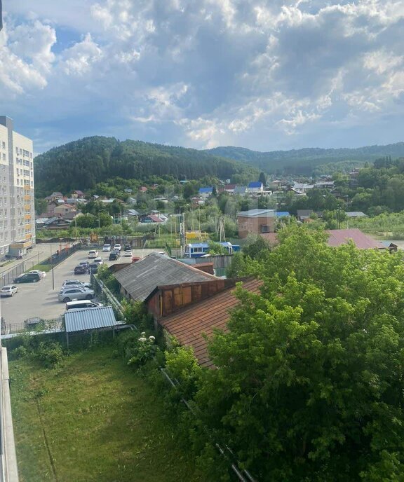 квартира г Горно-Алтайск ул Набережная 6 фото 3