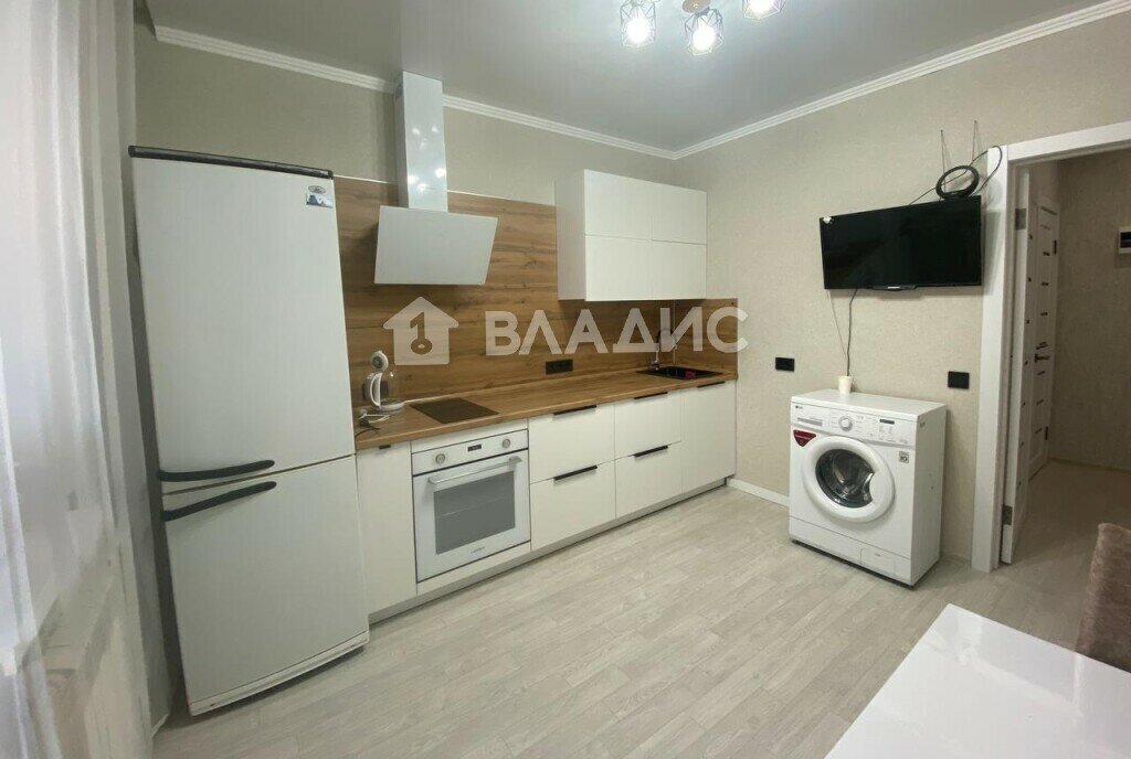 квартира г Тобольск 73Б, 10-й микрорайон фото 1